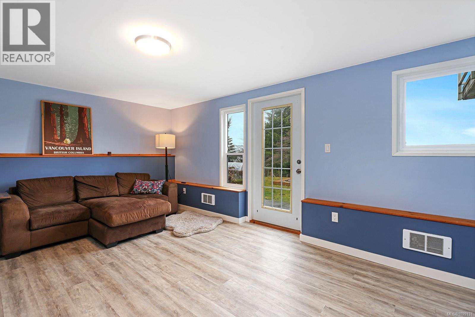 3800 Laurel Dr - 23