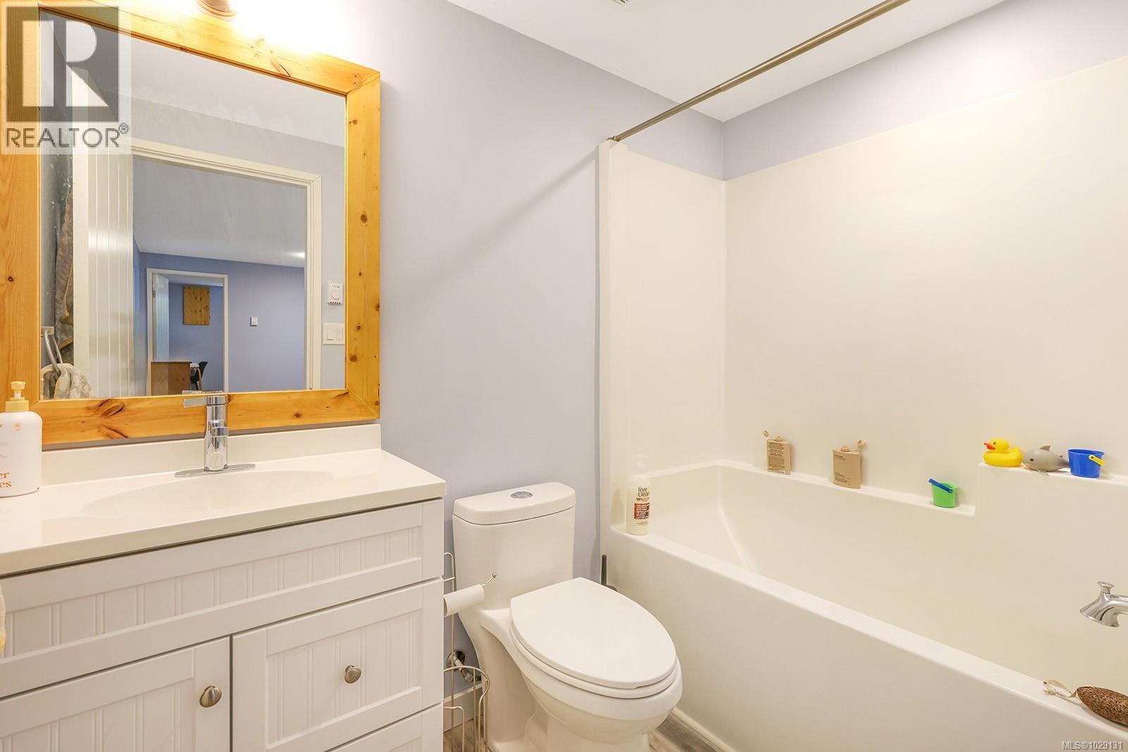 3800 Laurel Dr - 27