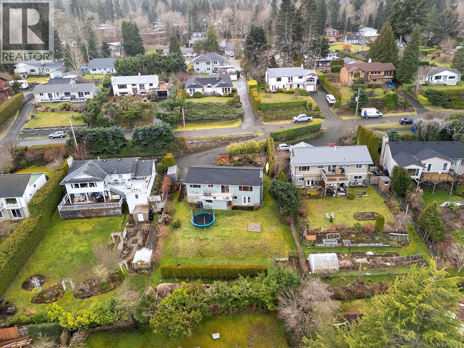 3800 Laurel Dr - 34