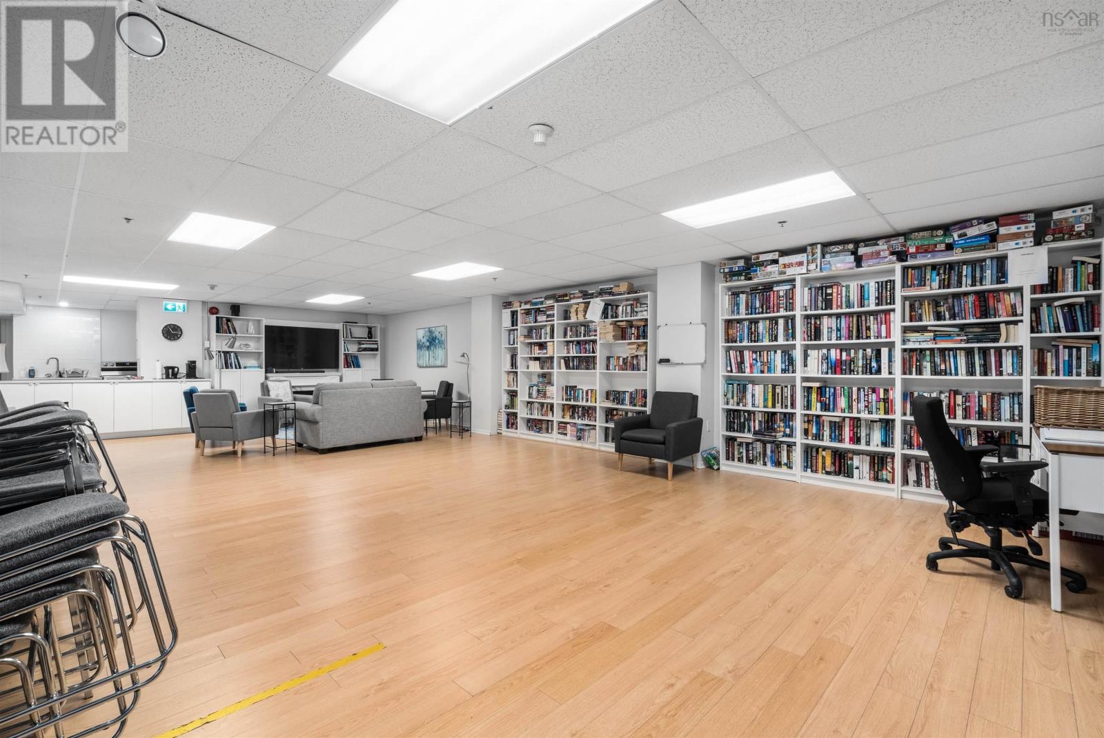 Property 28 of 31 of 312 30 Brookdale Crescent