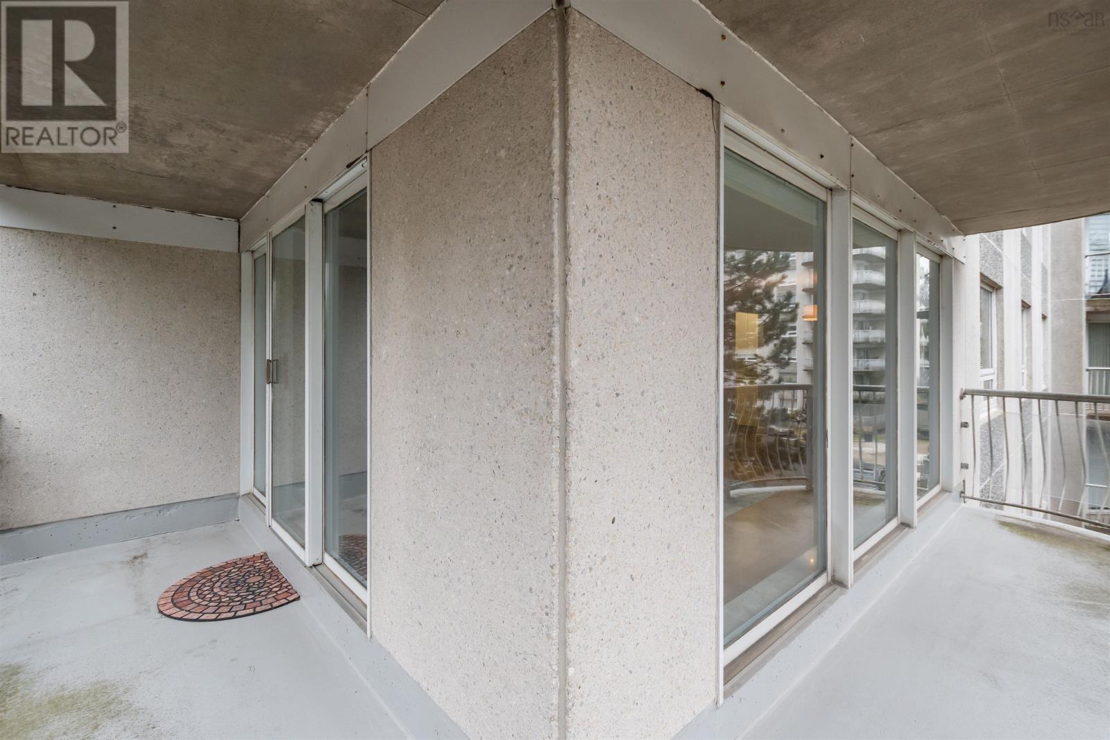 Property 26 of 31 of 312 30 Brookdale Crescent