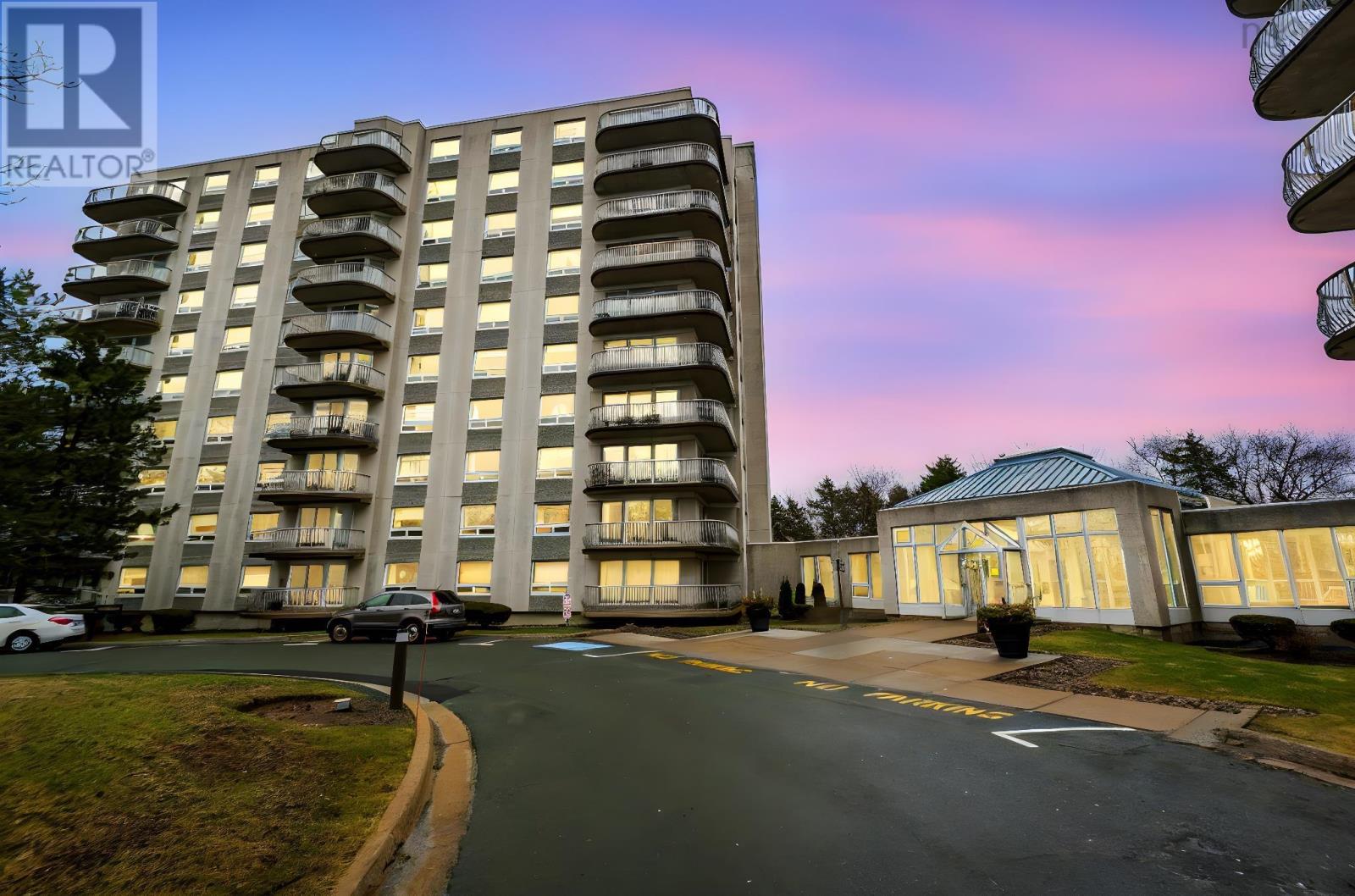 Property 31 of 31 of 312 30 Brookdale Crescent