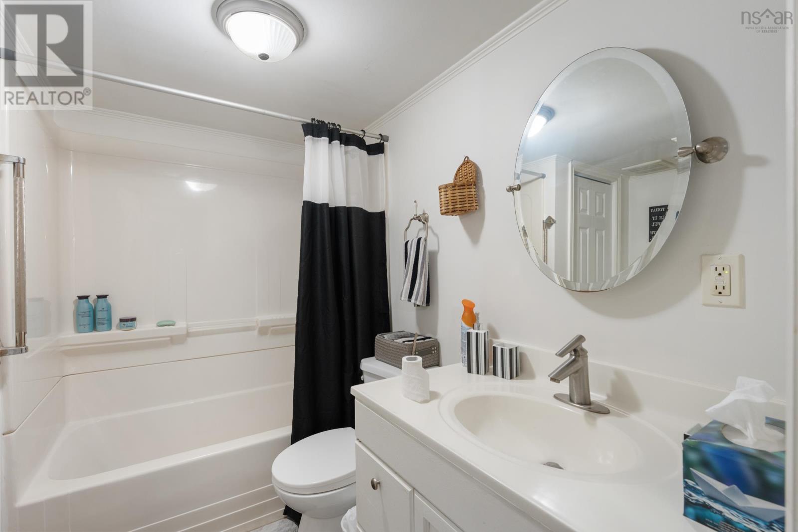 Property 40 of 48 of 663 Hampton Mountain Road