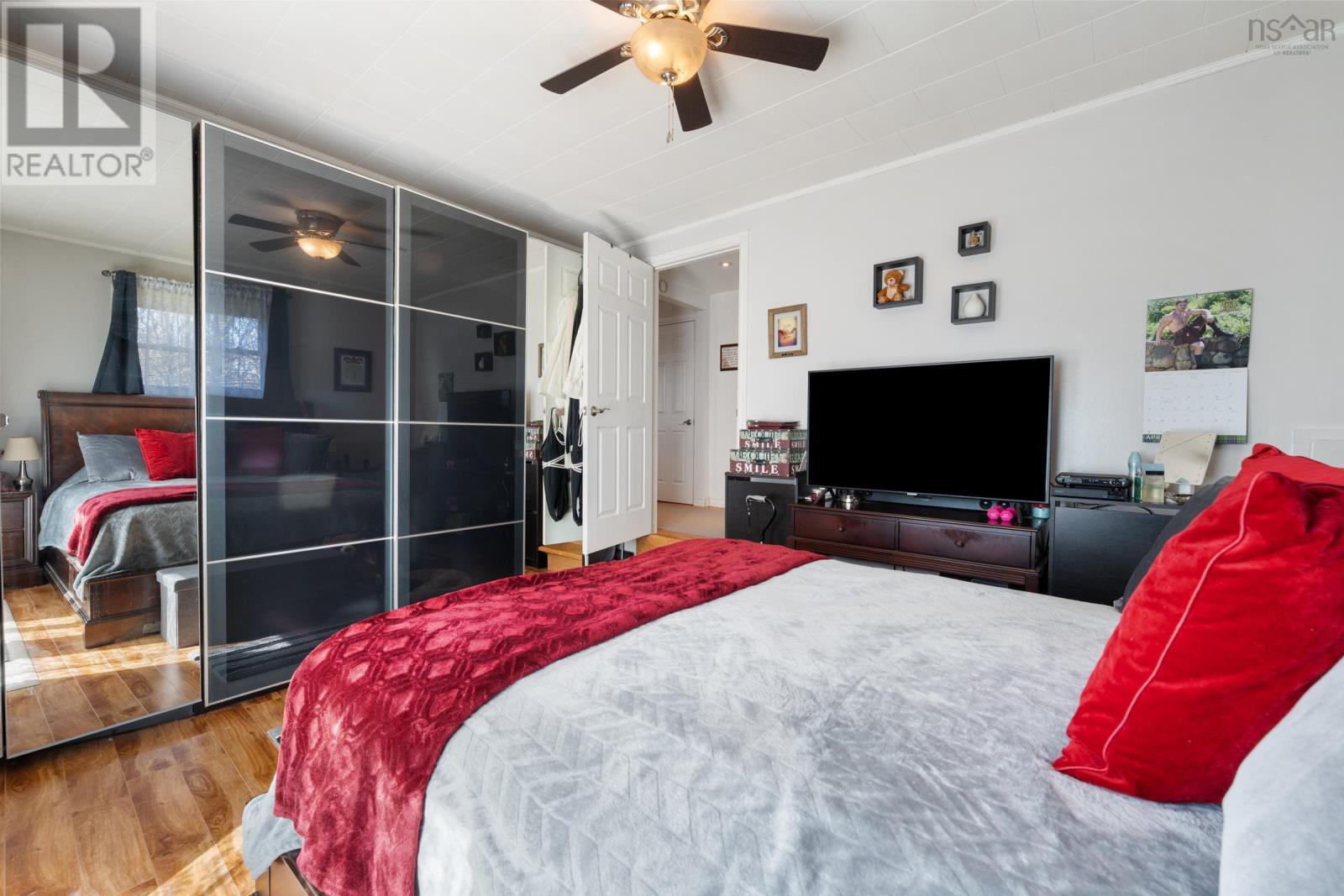 Property 27 of 48 of 663 Hampton Mountain Road