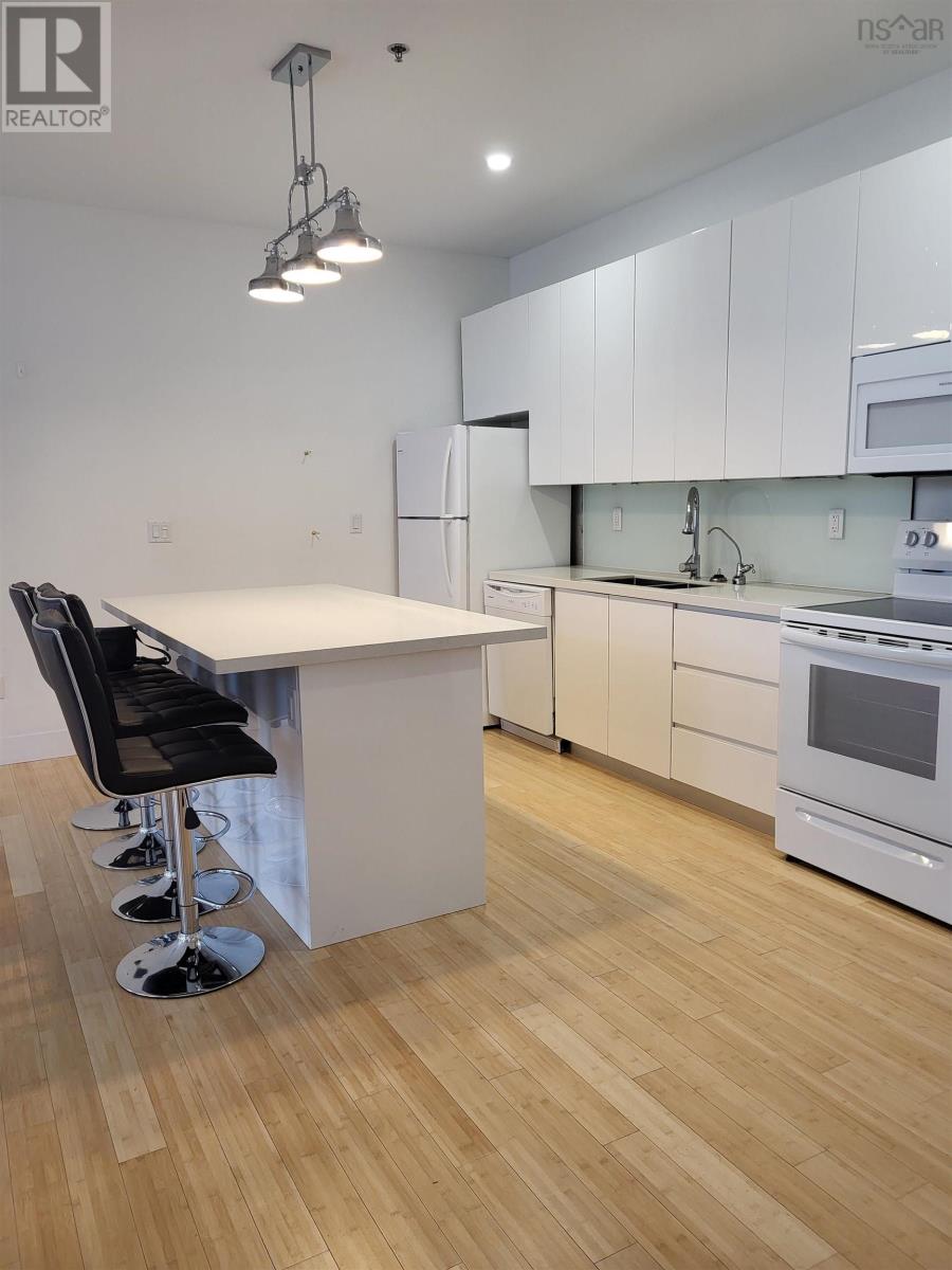 Property 2 of 13 of 211 151 Ritchie Street