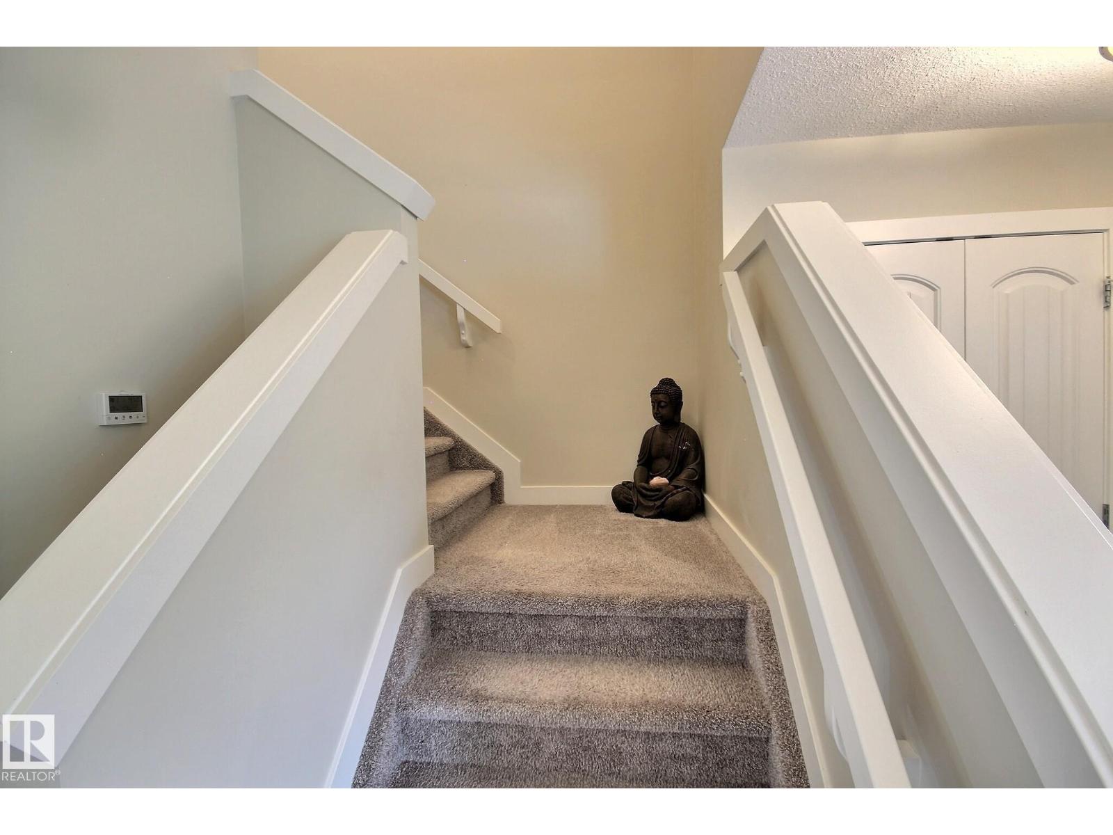 565 CHAPPELLE DR SW, Edmonton