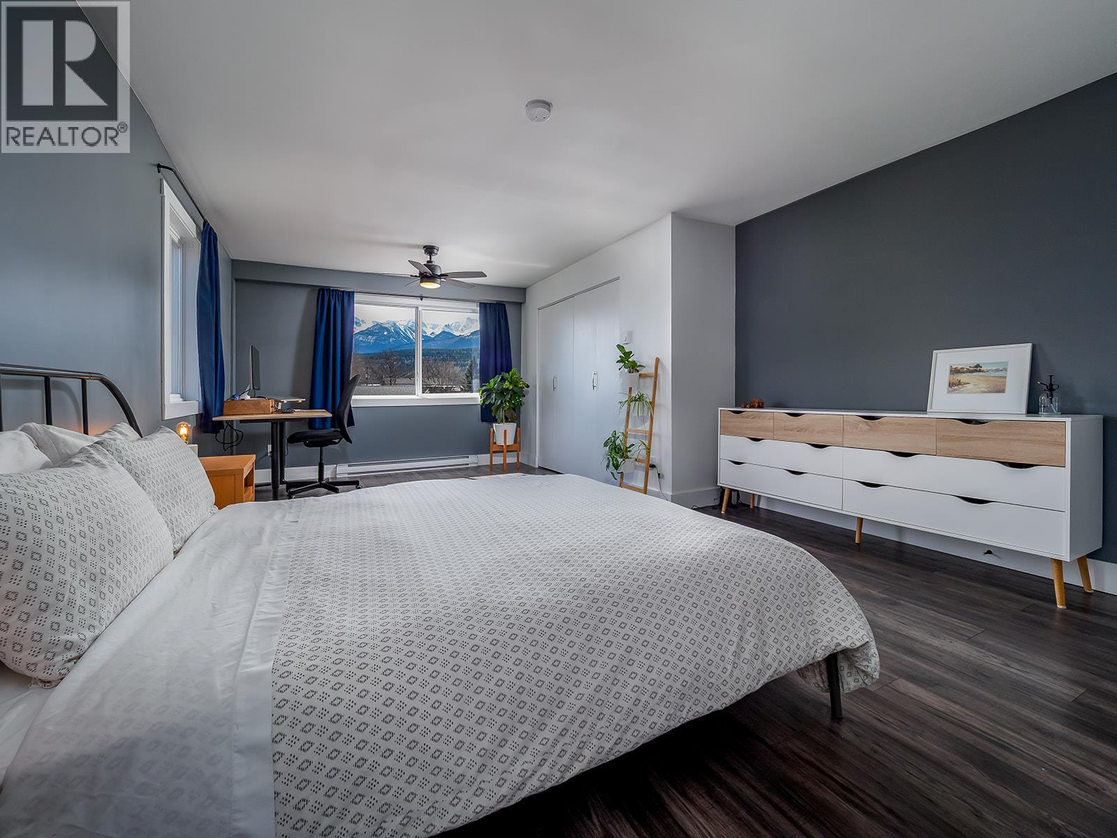 805 13TH Street - 11