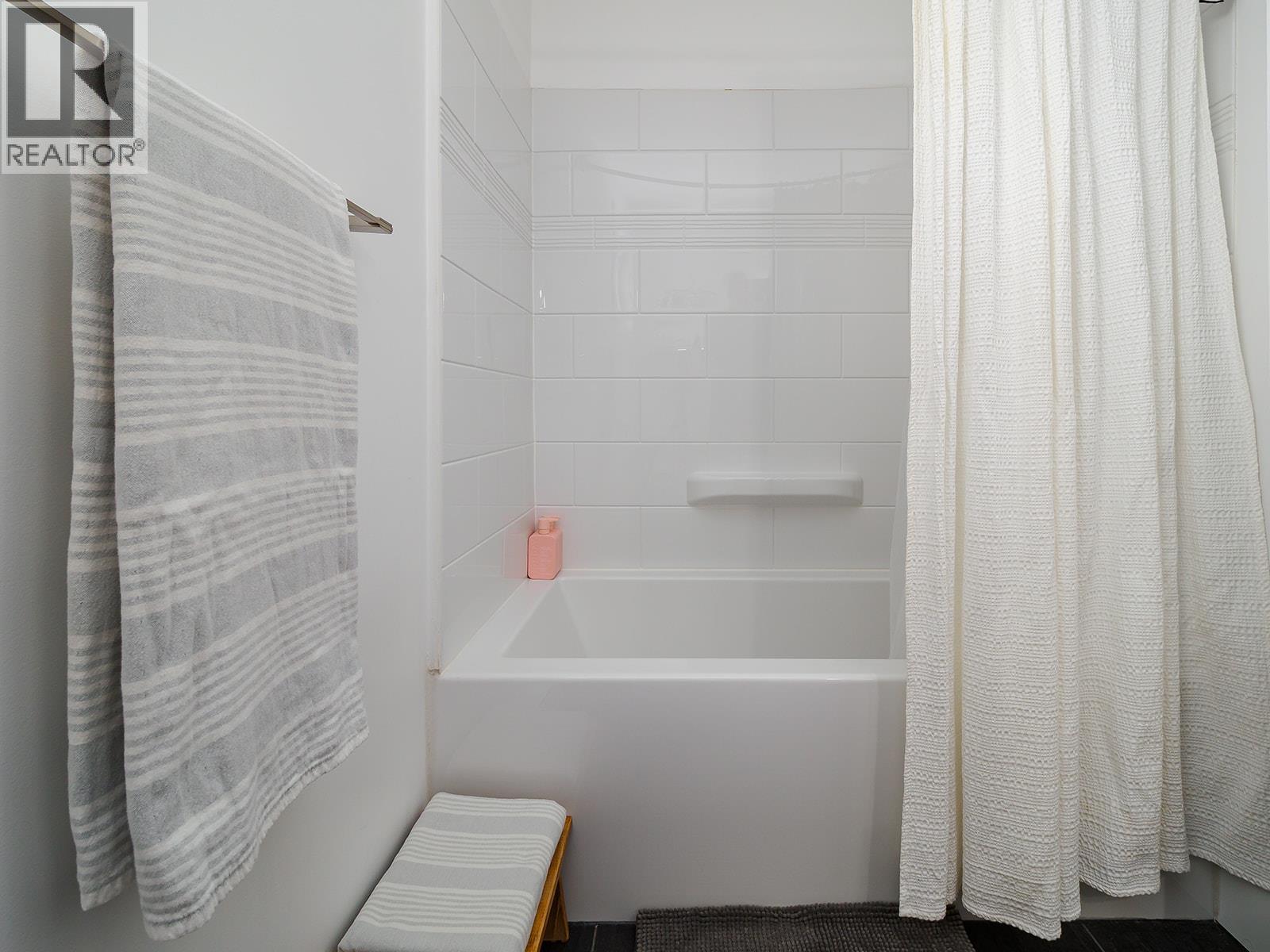 805 13TH Street - 23