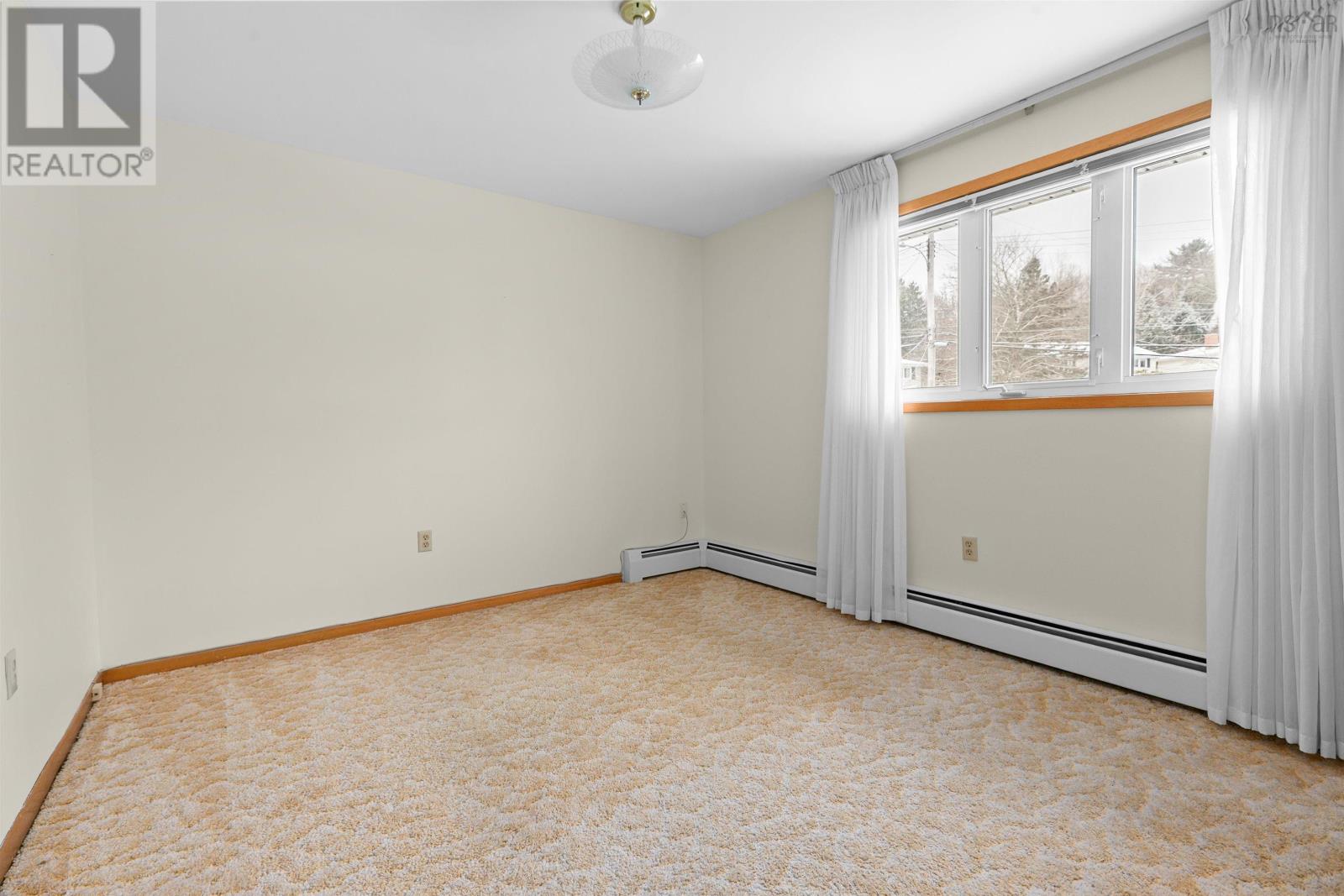 Property 28 of 47 of 131 Brook Street