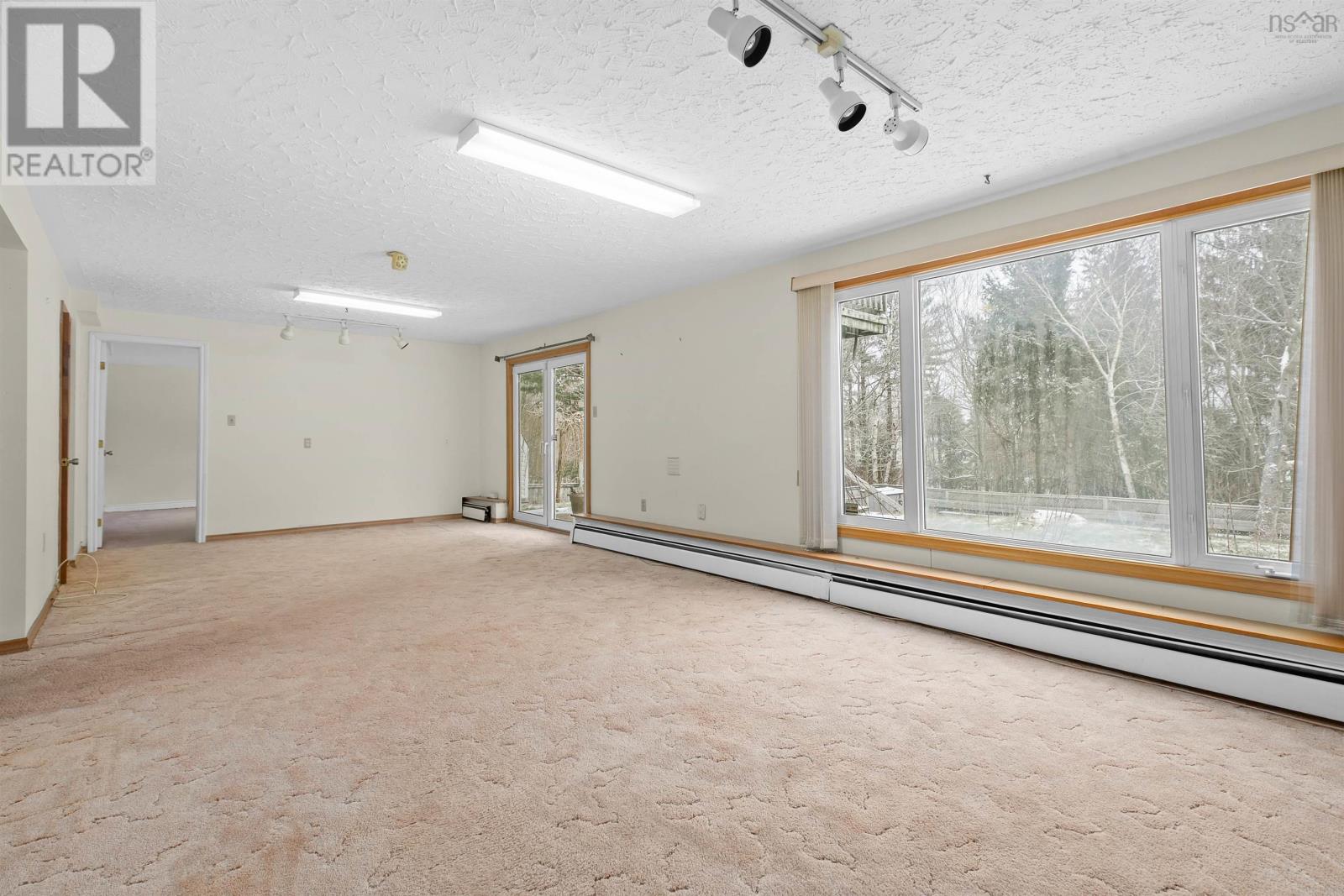 Property 35 of 47 of 131 Brook Street