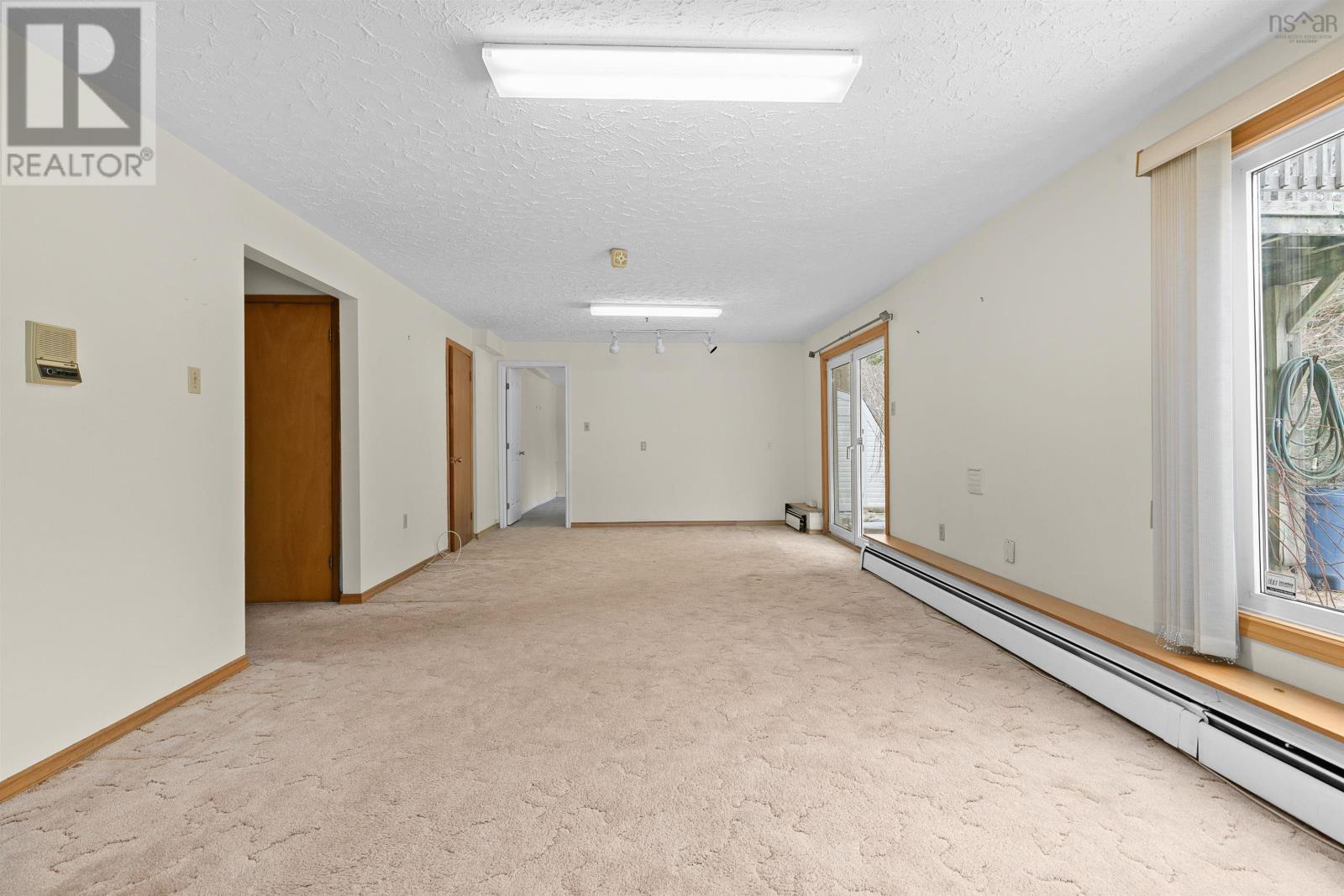 Property 34 of 47 of 131 Brook Street