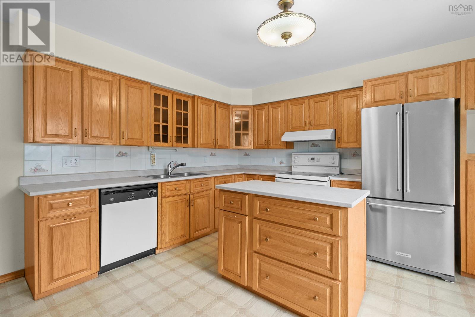 Property 21 of 47 of 131 Brook Street