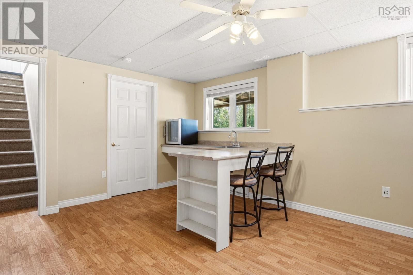 Property 22 of 44 of 6 Cumberland Way