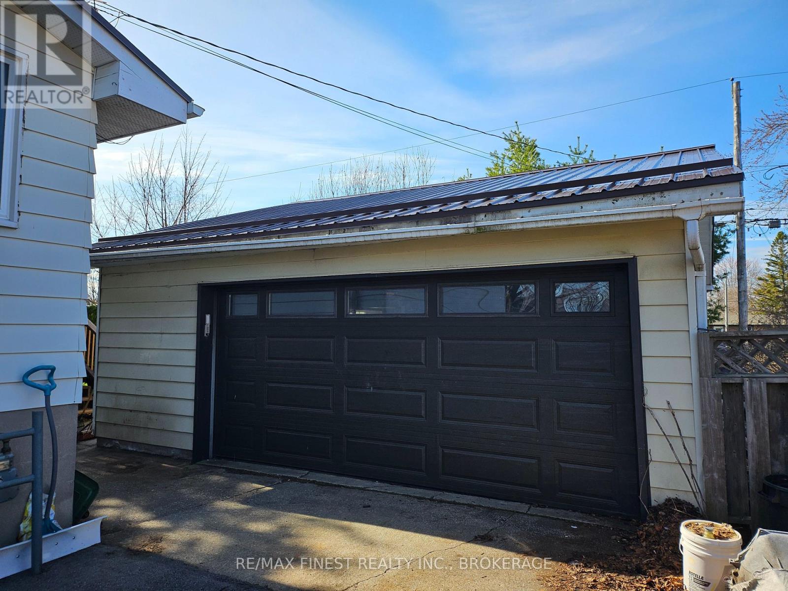 86 CHESTERFIELD DRIVE - photo 2