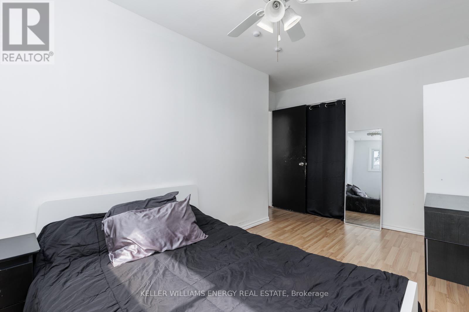 #B 660 GREY STREET - 14