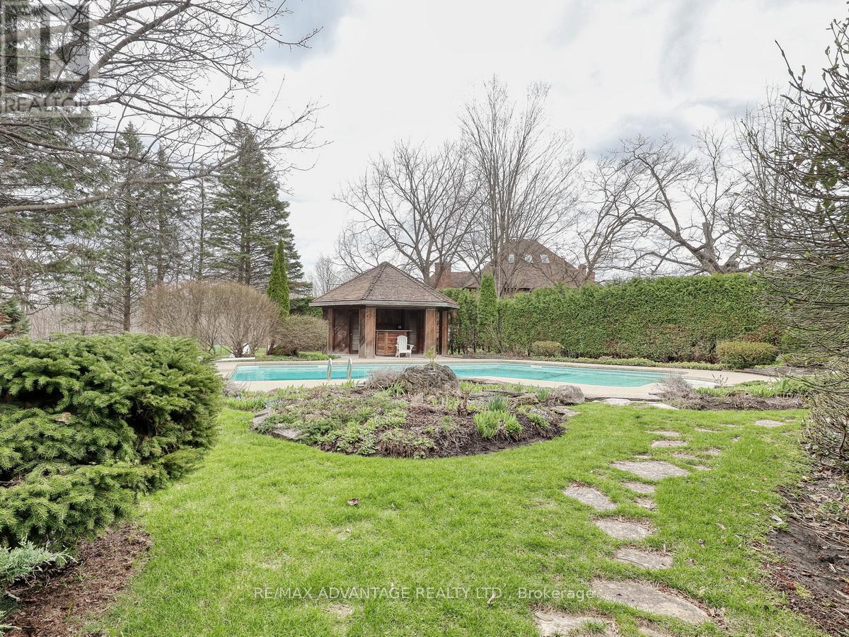 110 WHITEACRES DRIVE - 4