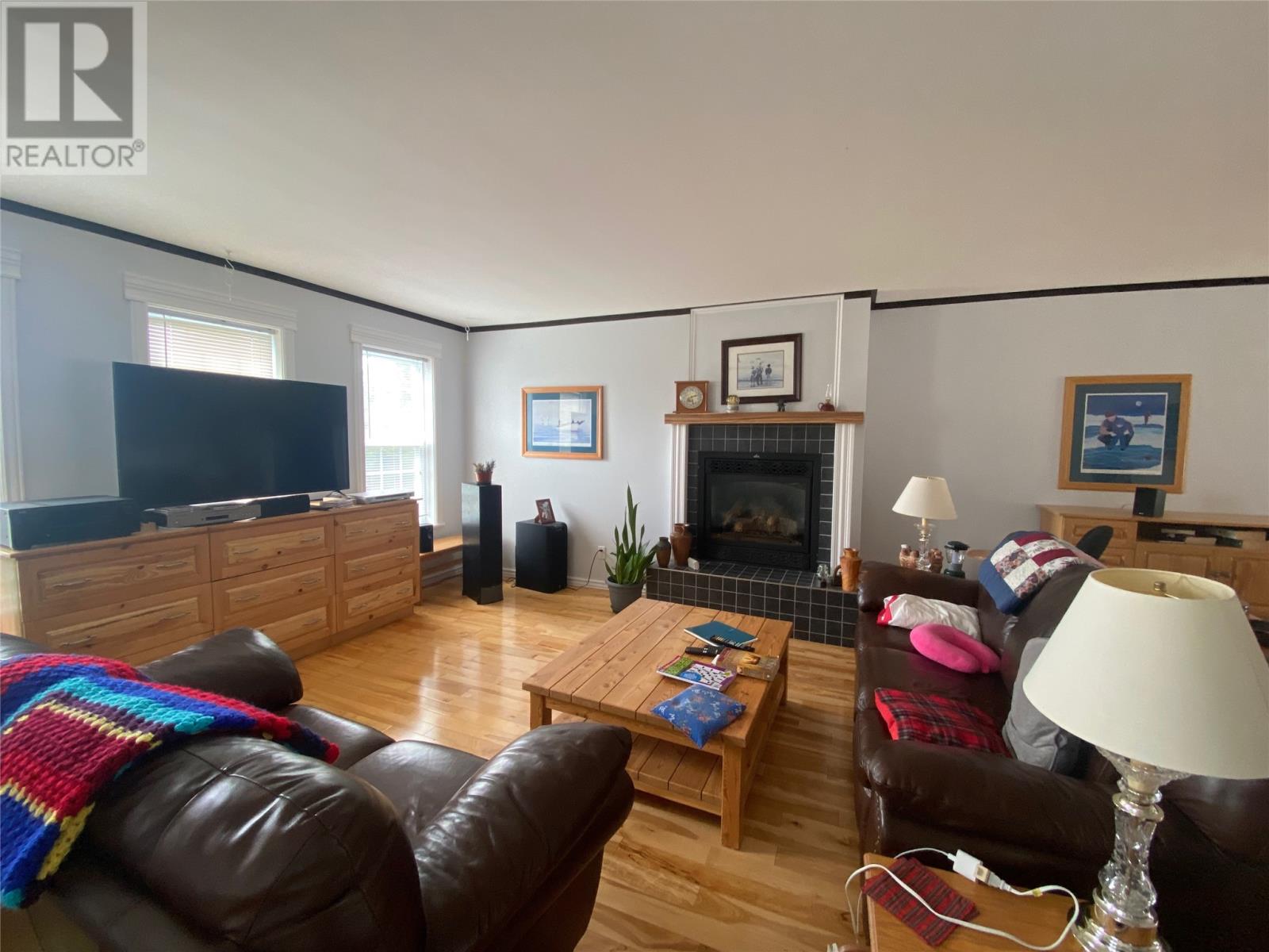 533 Main Road - 10