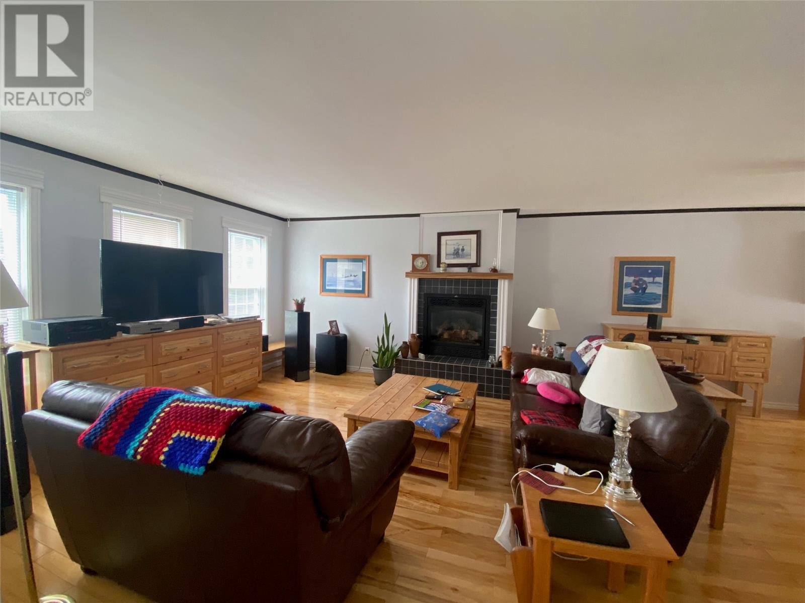 533 Main Road - 11