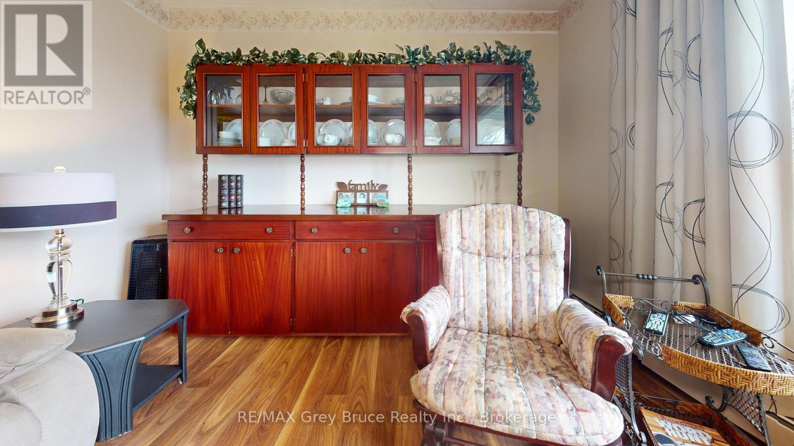 32 GARAFRAXA STREET - 10