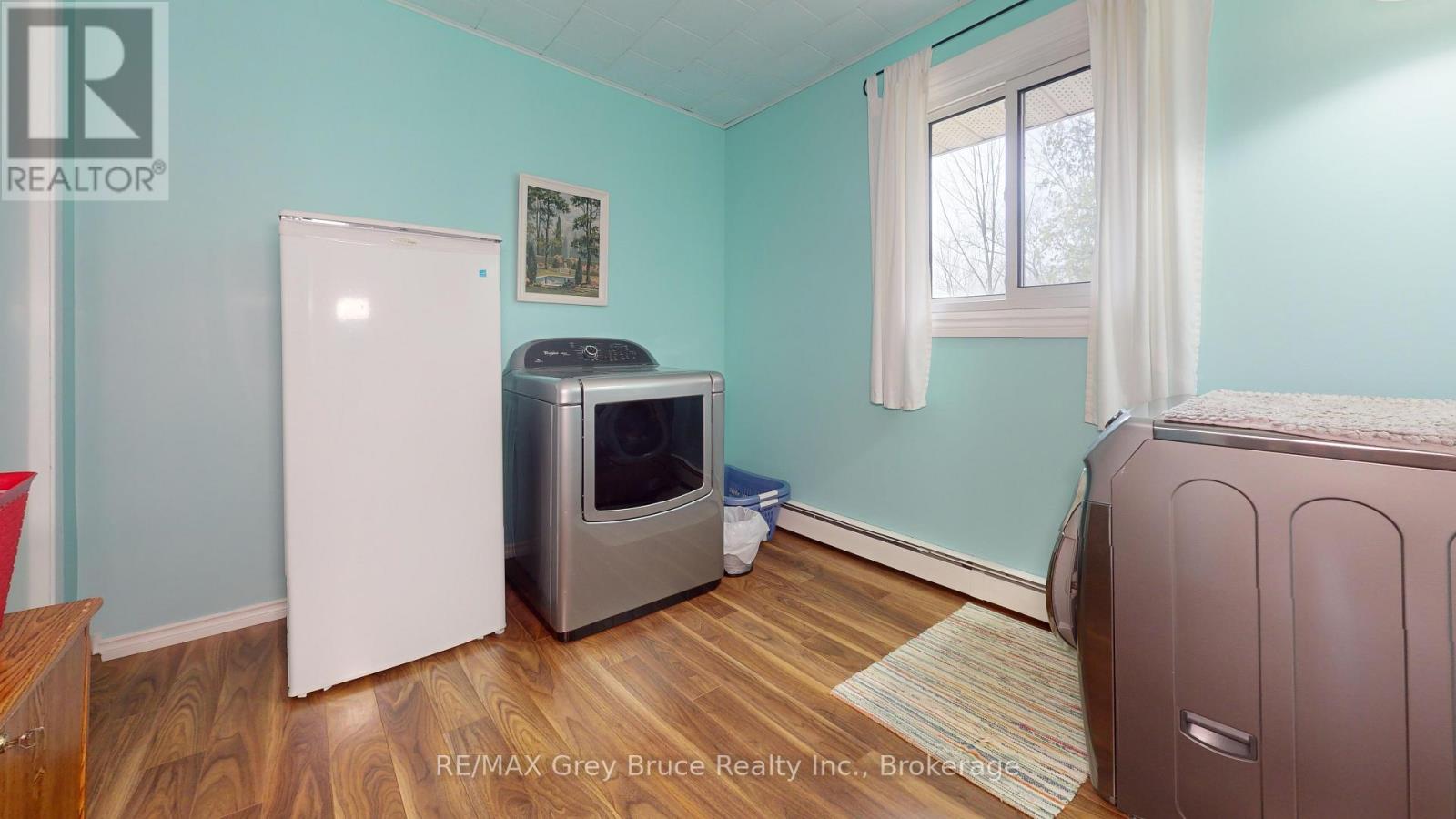Bedroom 3 / Laundry