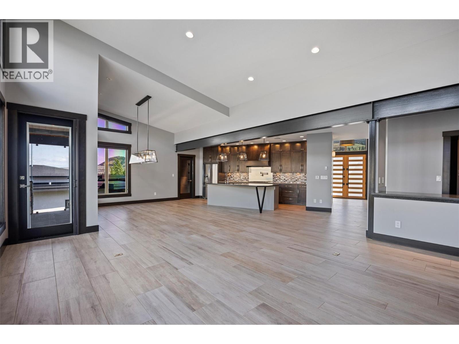 265 Holloway Drive - 14