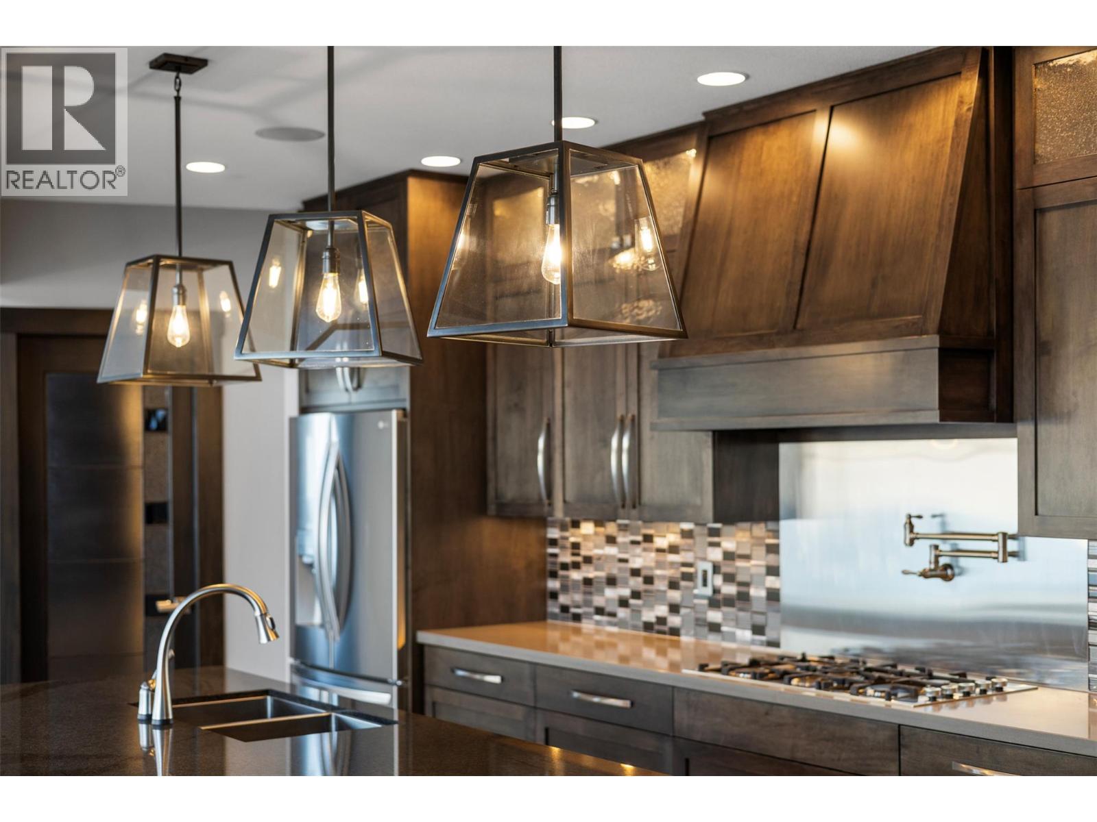 265 Holloway Drive - 19