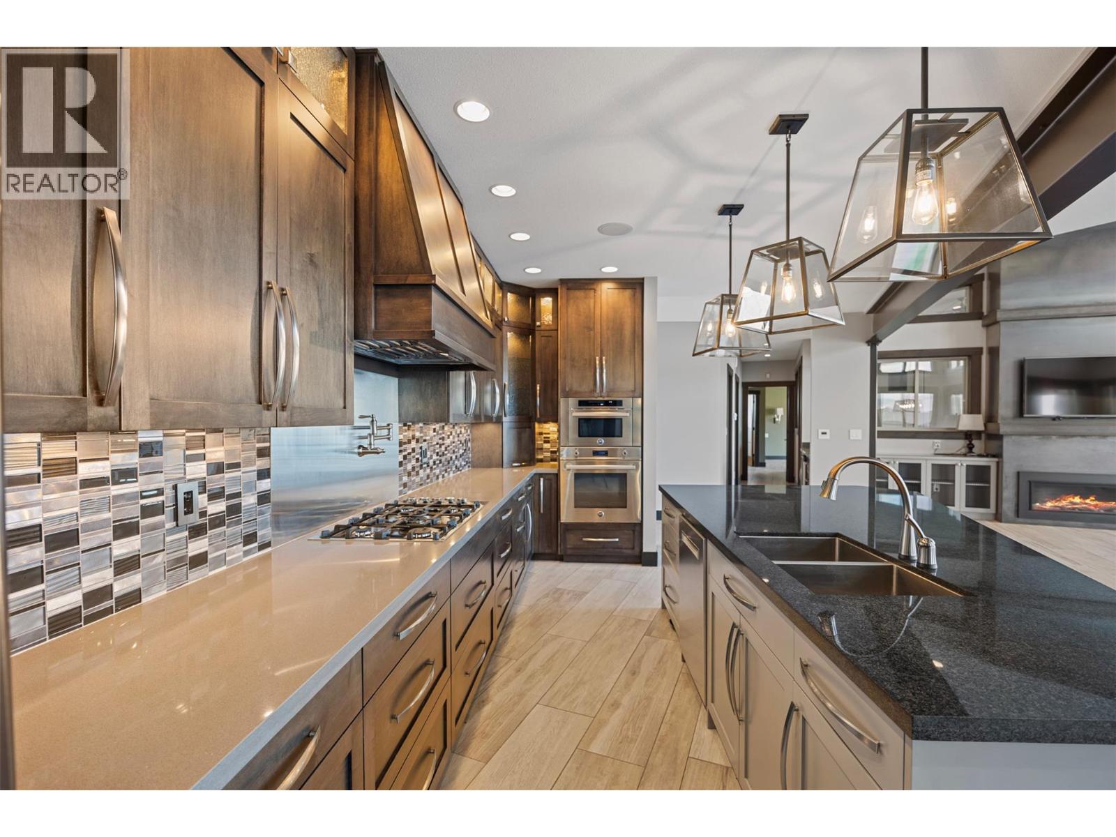 265 Holloway Drive - 20