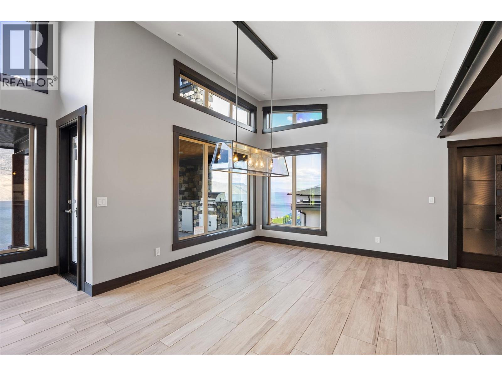 265 Holloway Drive - 23