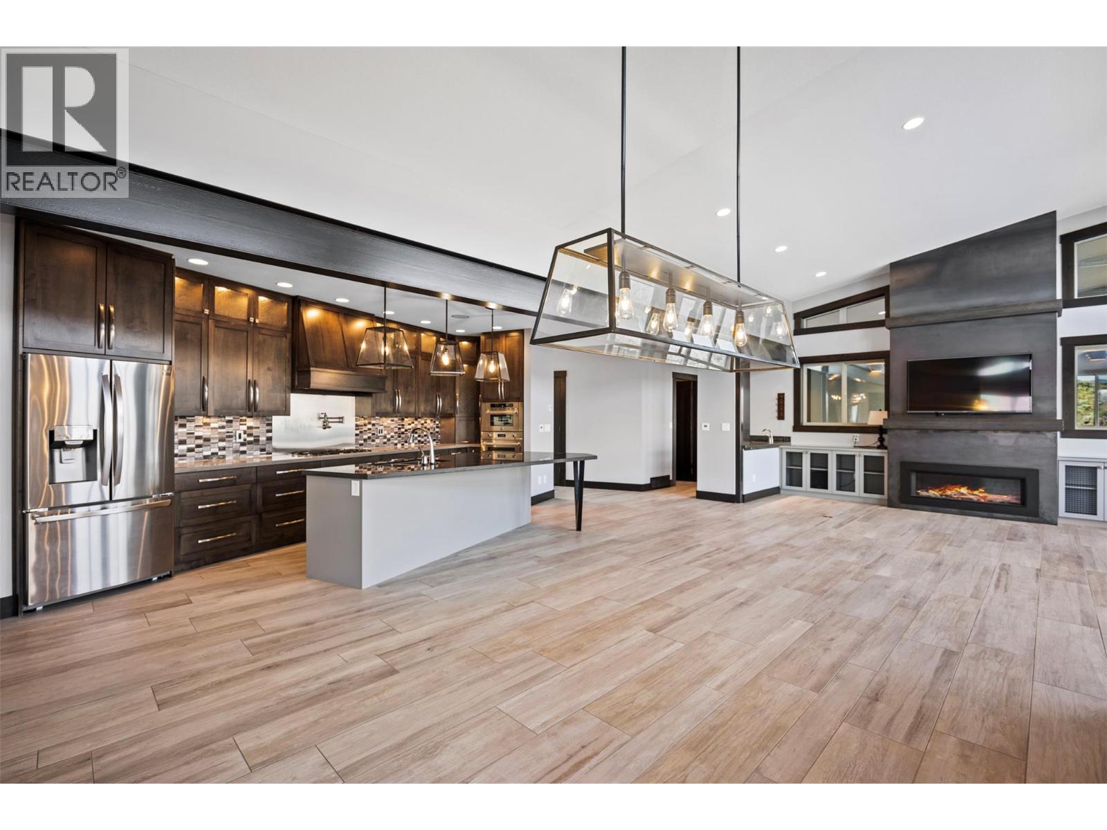 265 Holloway Drive - 24