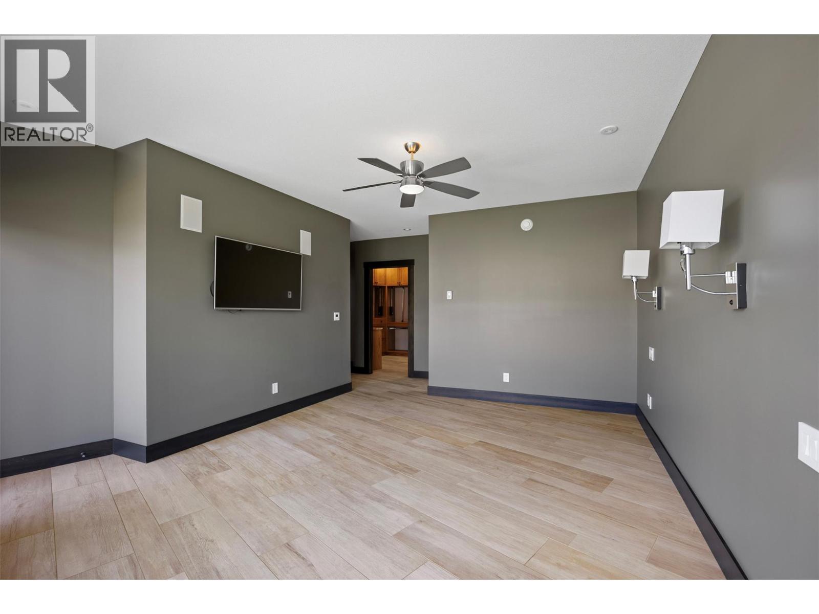 265 Holloway Drive - 37