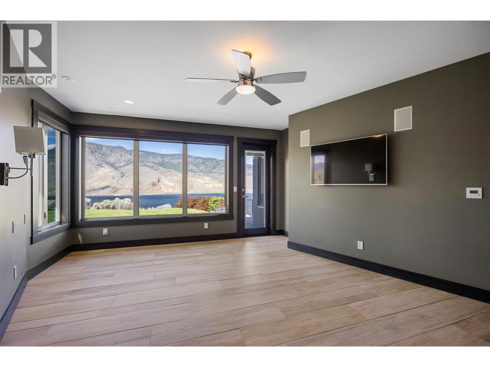 265 Holloway Drive - 38