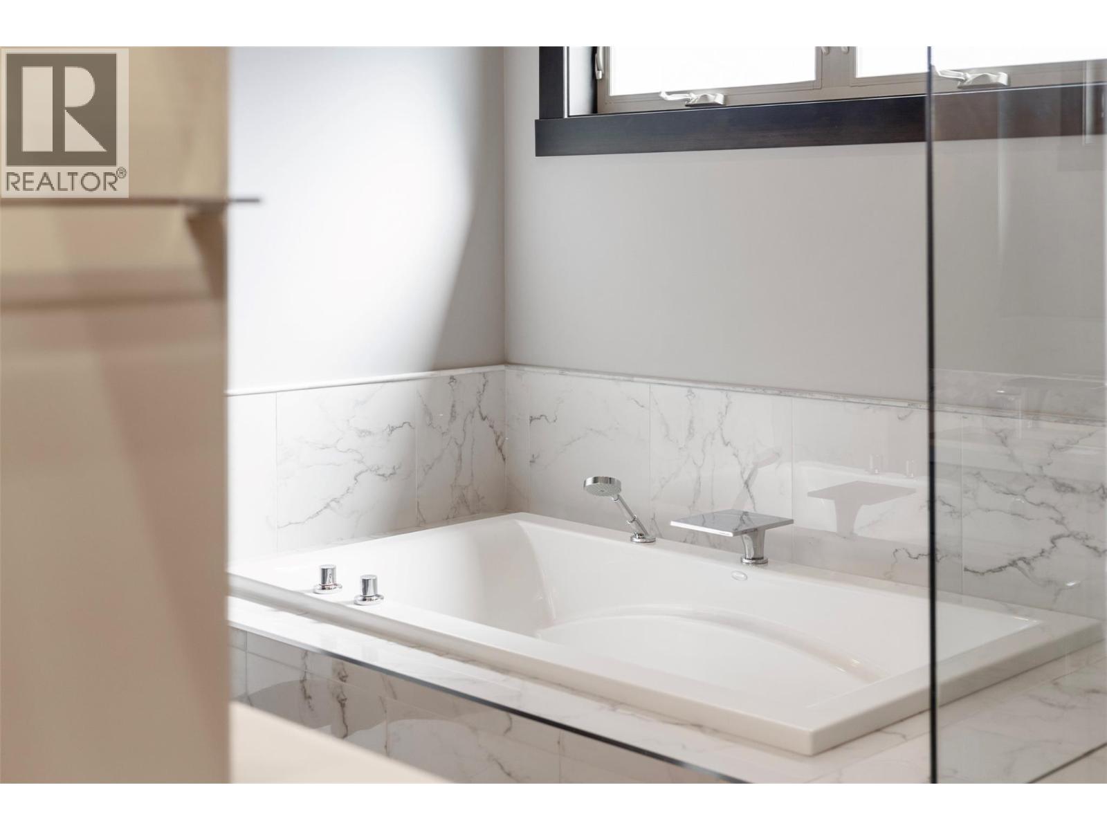 265 Holloway Drive - 42