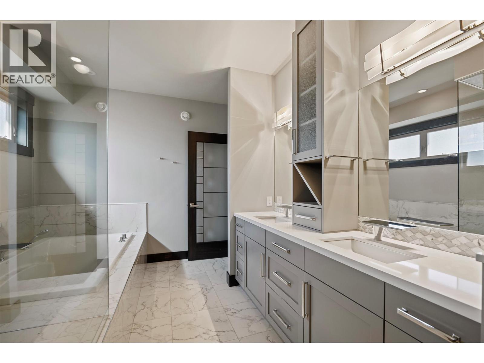 265 Holloway Drive - 43