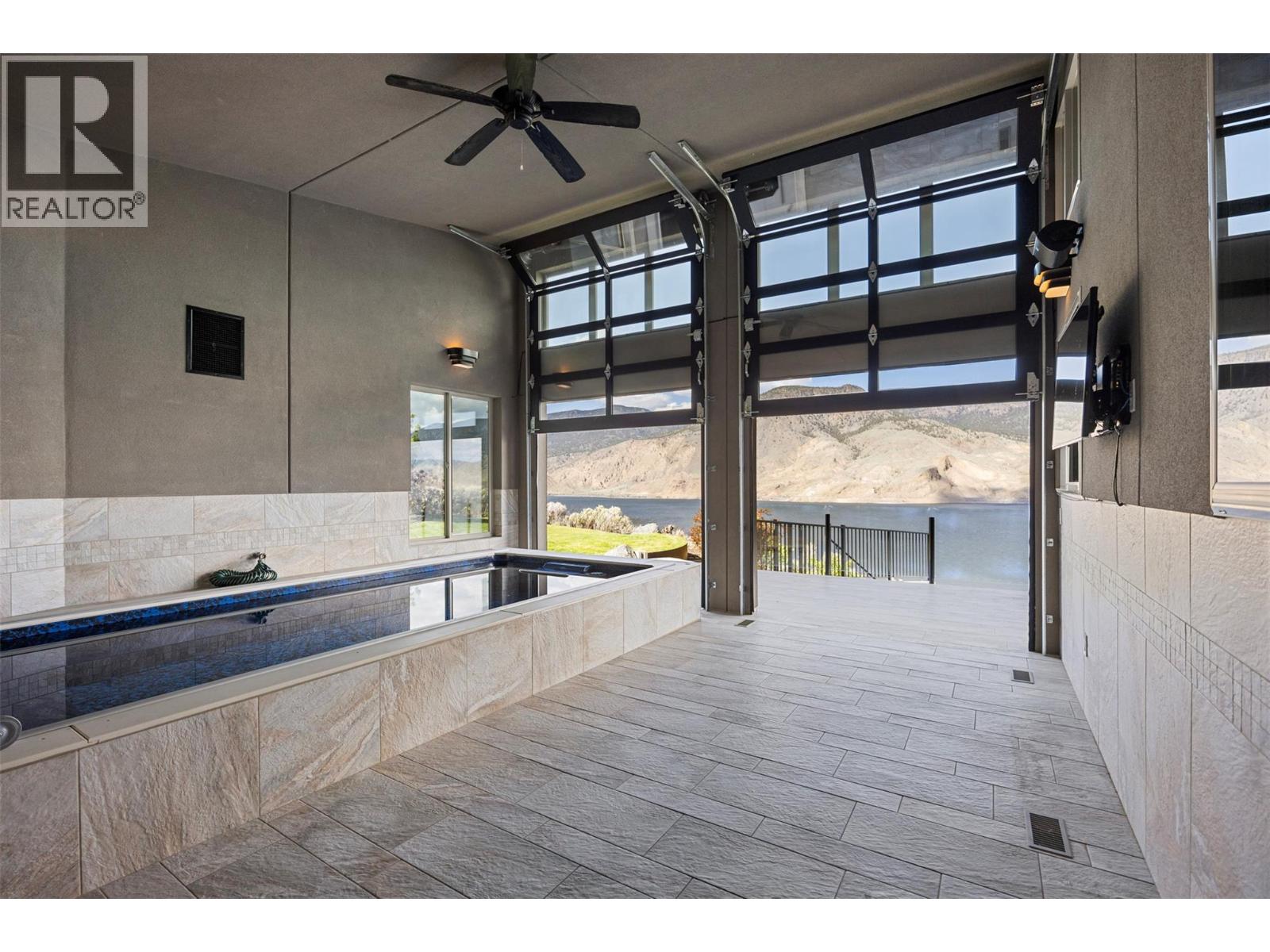 265 Holloway Drive - 45