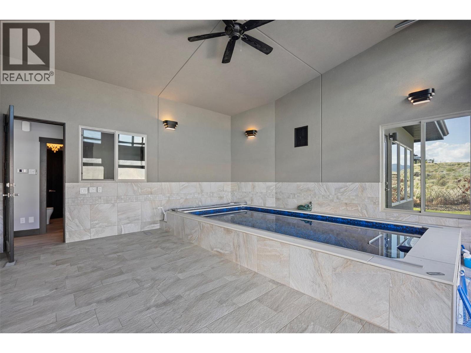 265 Holloway Drive - 47