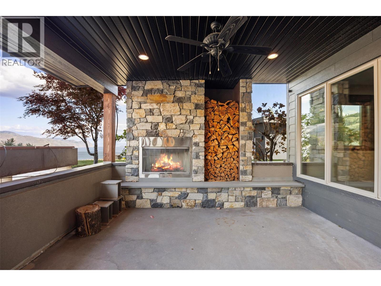 265 Holloway Drive - 76