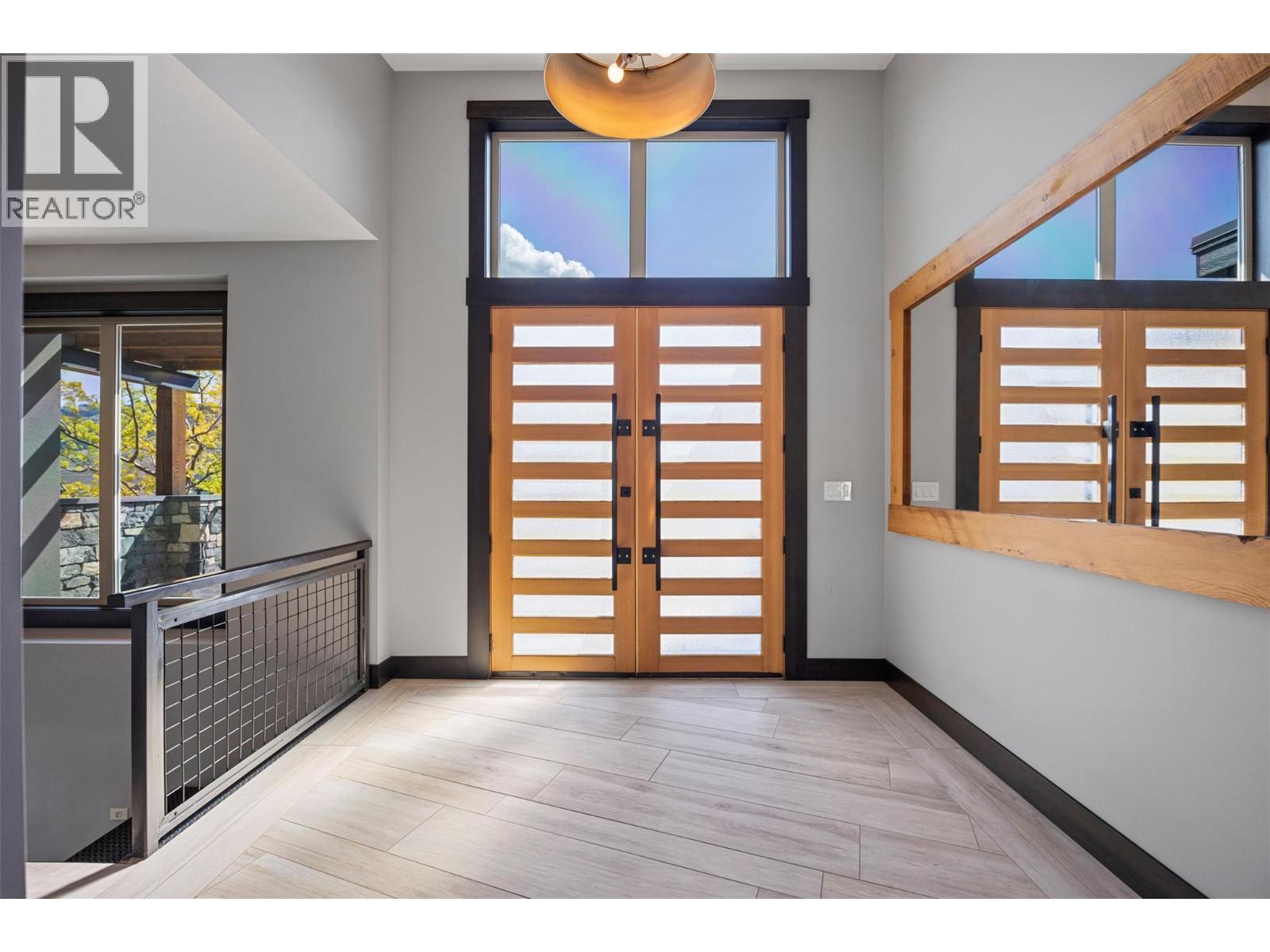 265 Holloway Drive - 8