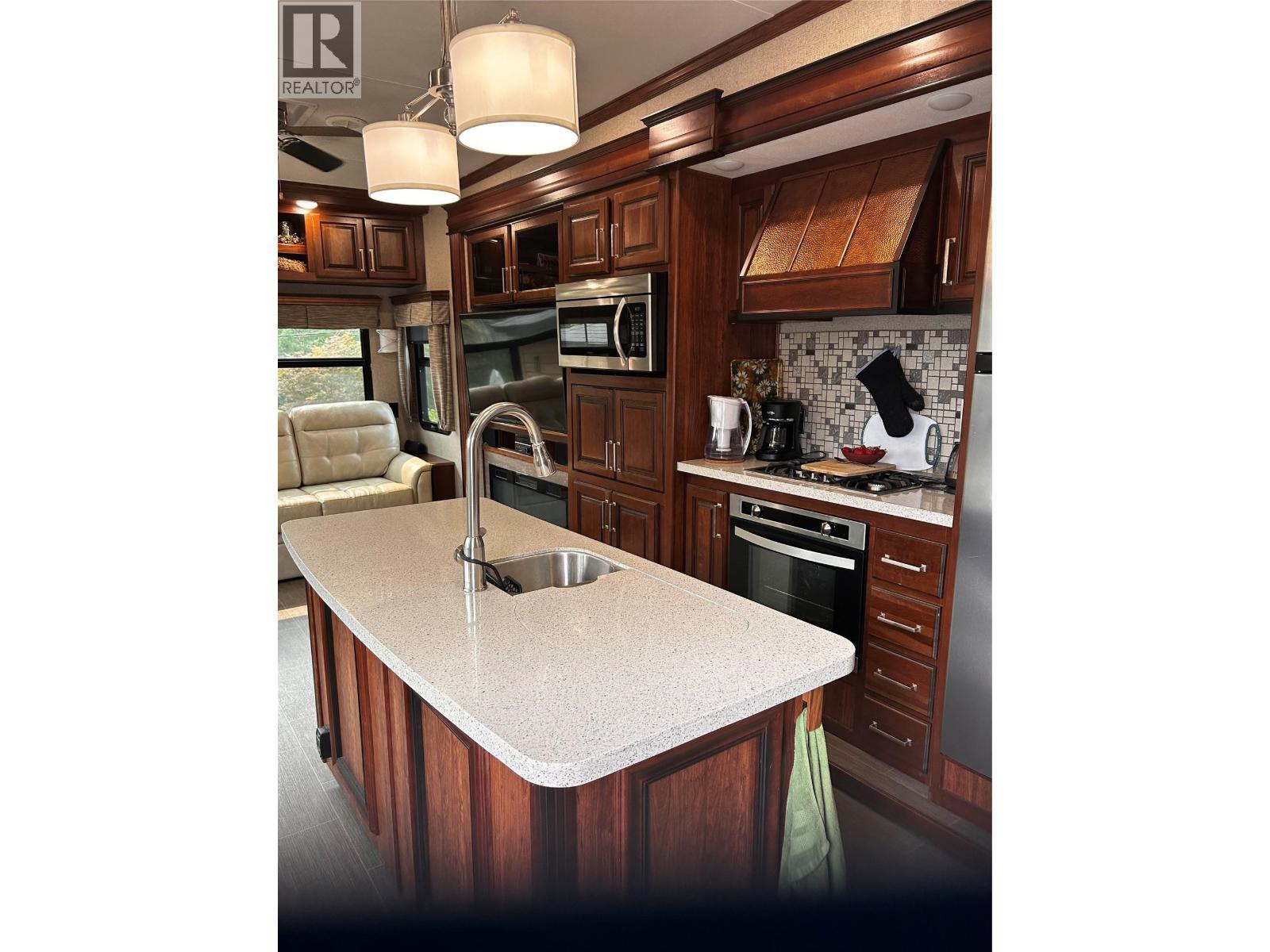  3303 Mabel Lake Road, Enderby