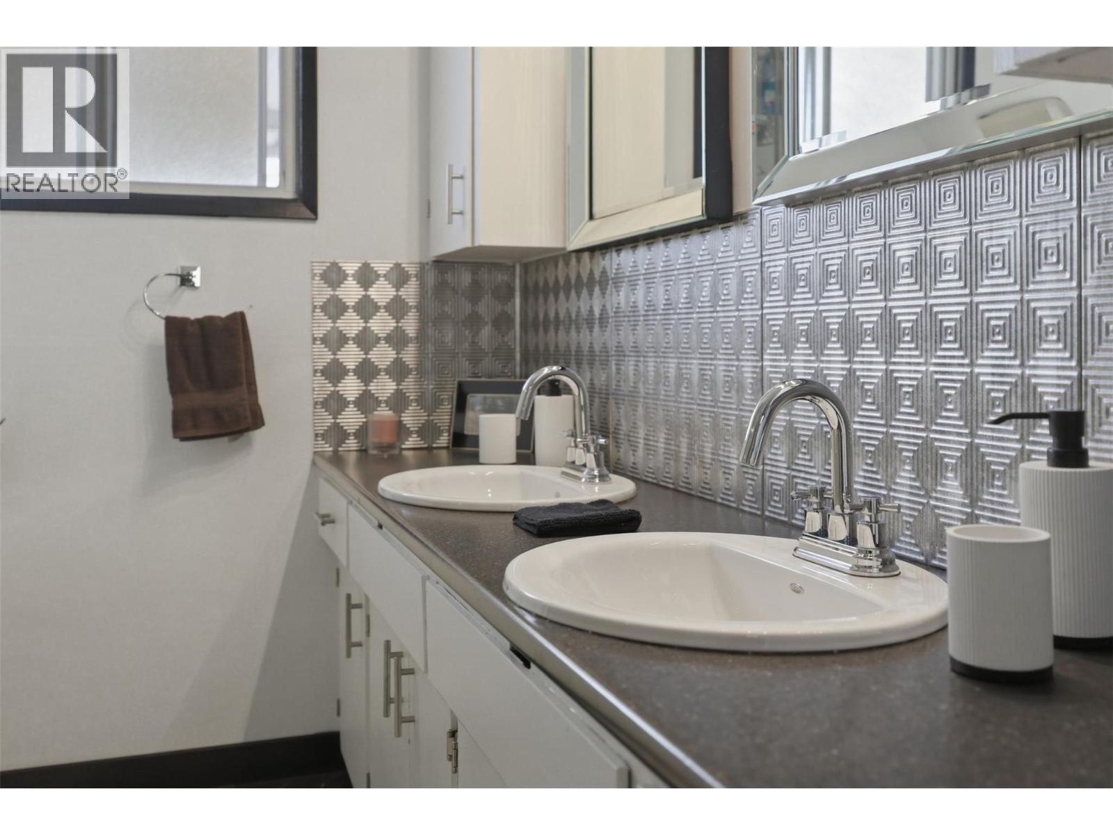 2165 Ponderosa Avenue - 29