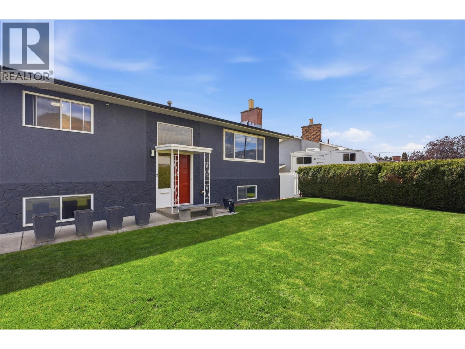 2165 Ponderosa Avenue - Image 3