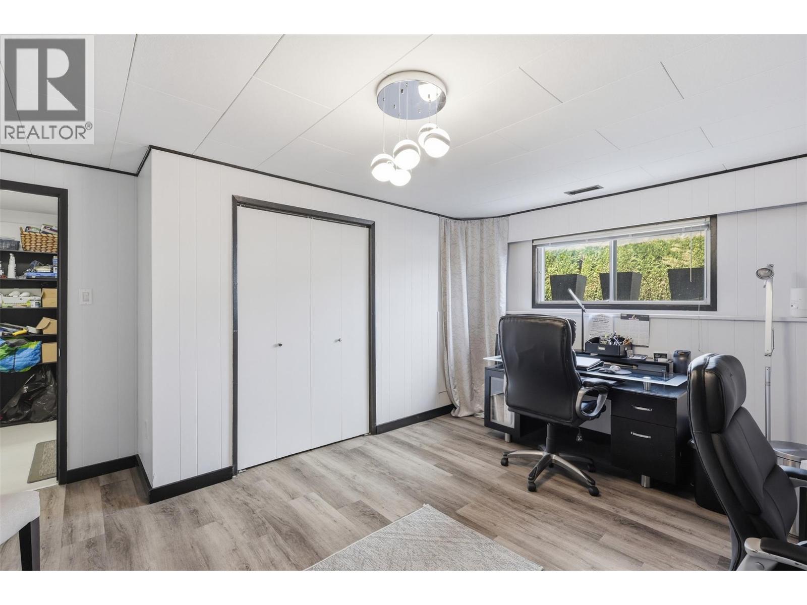 2165 Ponderosa Avenue - 34