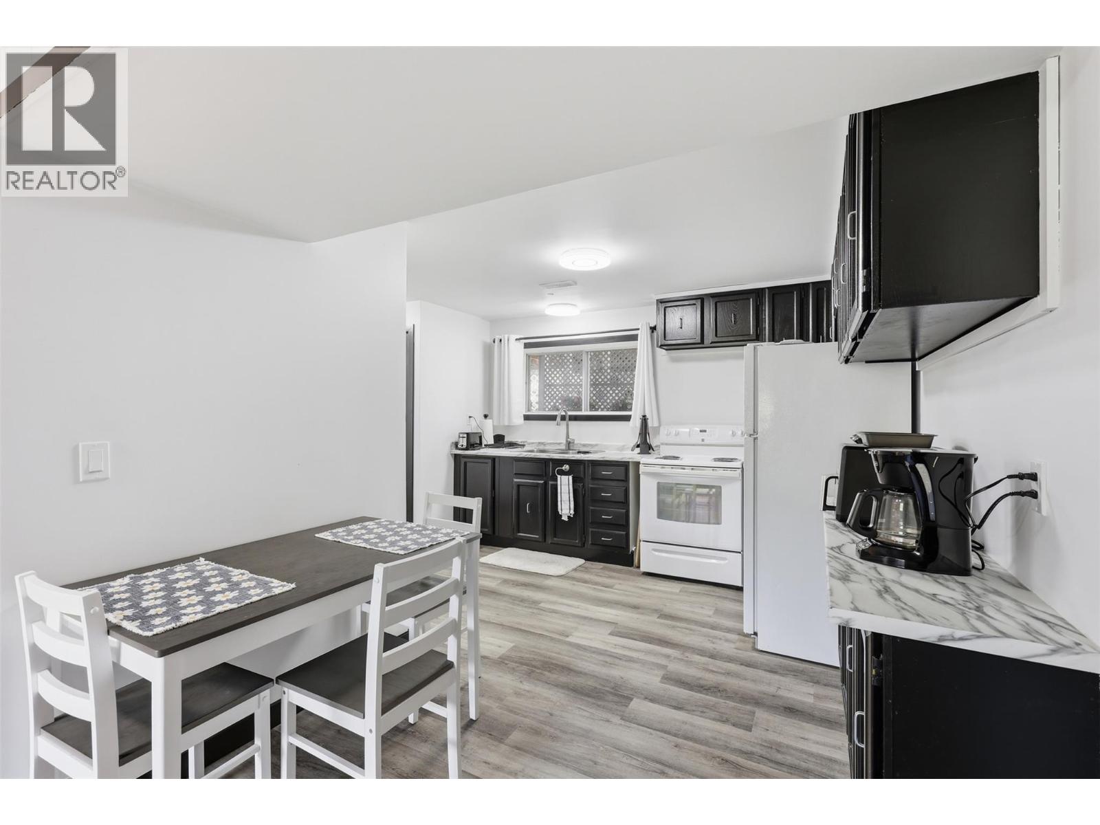 2165 Ponderosa Avenue - 39