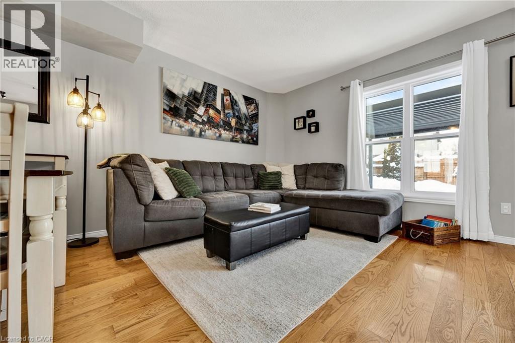 75 PEGLAR Crescent, Fergus, Ontario, N1M3T4 — Photo 12