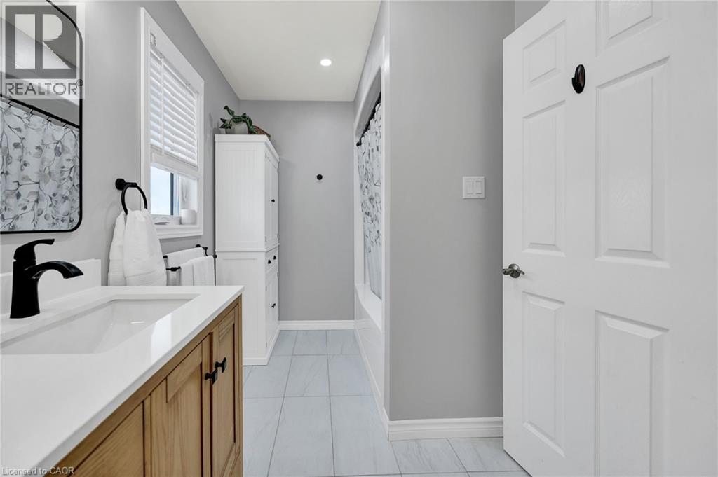 75 PEGLAR Crescent, Fergus, Ontario, N1M3T4 — Photo 25