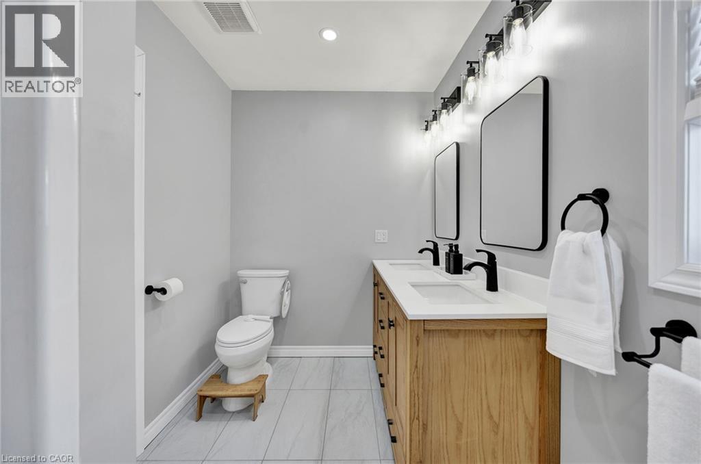 75 PEGLAR Crescent, Fergus, Ontario, N1M3T4 — Photo 24