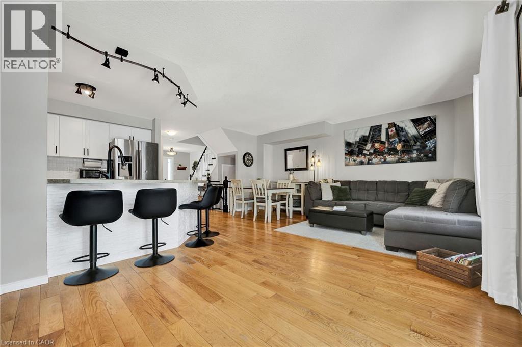75 PEGLAR Crescent, Fergus, Ontario, N1M3T4 — Photo 9