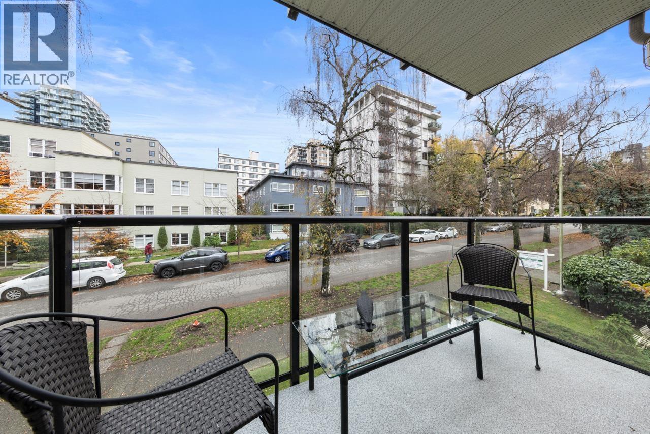 201 1554 BURNABY STREET