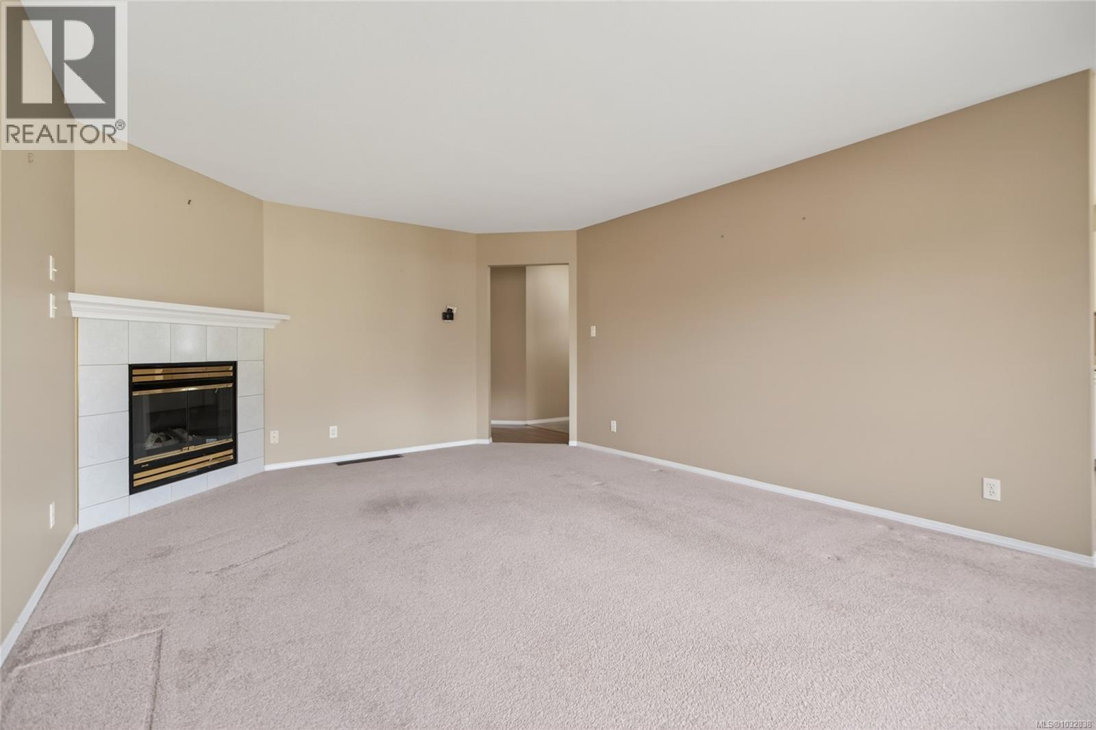 #8 1855 Willemar Ave - 12