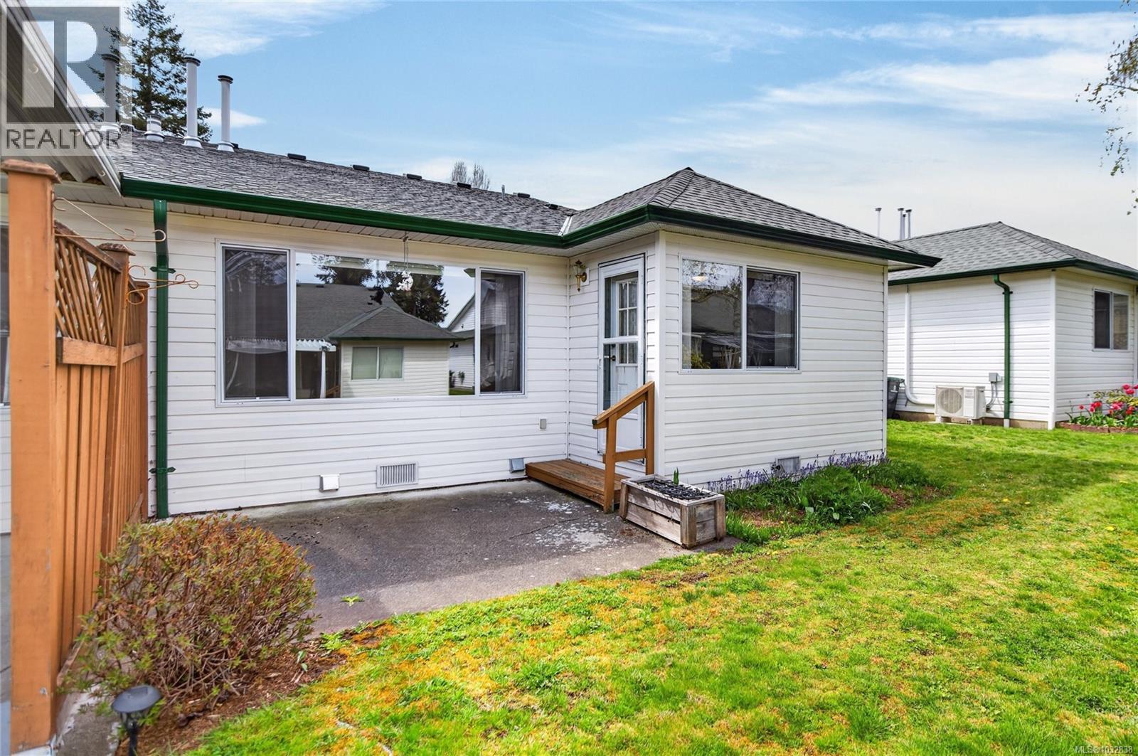 #8 1855 Willemar Ave - 35