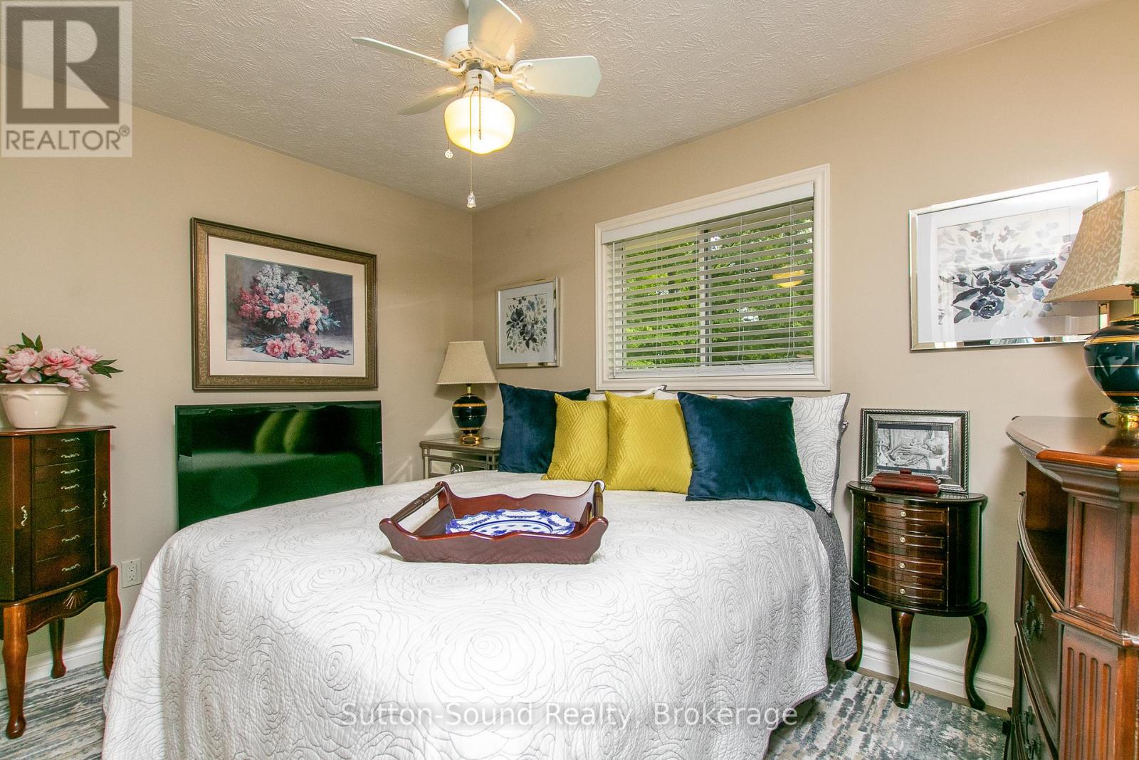 7 SANDY PINES TRAIL - 35